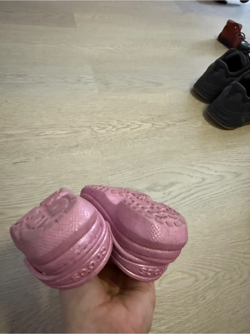 CROCS Kids Pink Fuzzy-Lined Clog Sandals